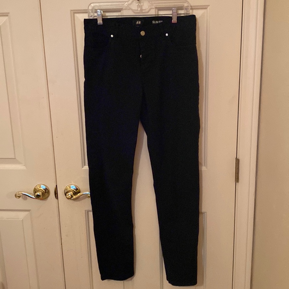 H & M Black Slim Fit Button Fly Jeans    Size 30